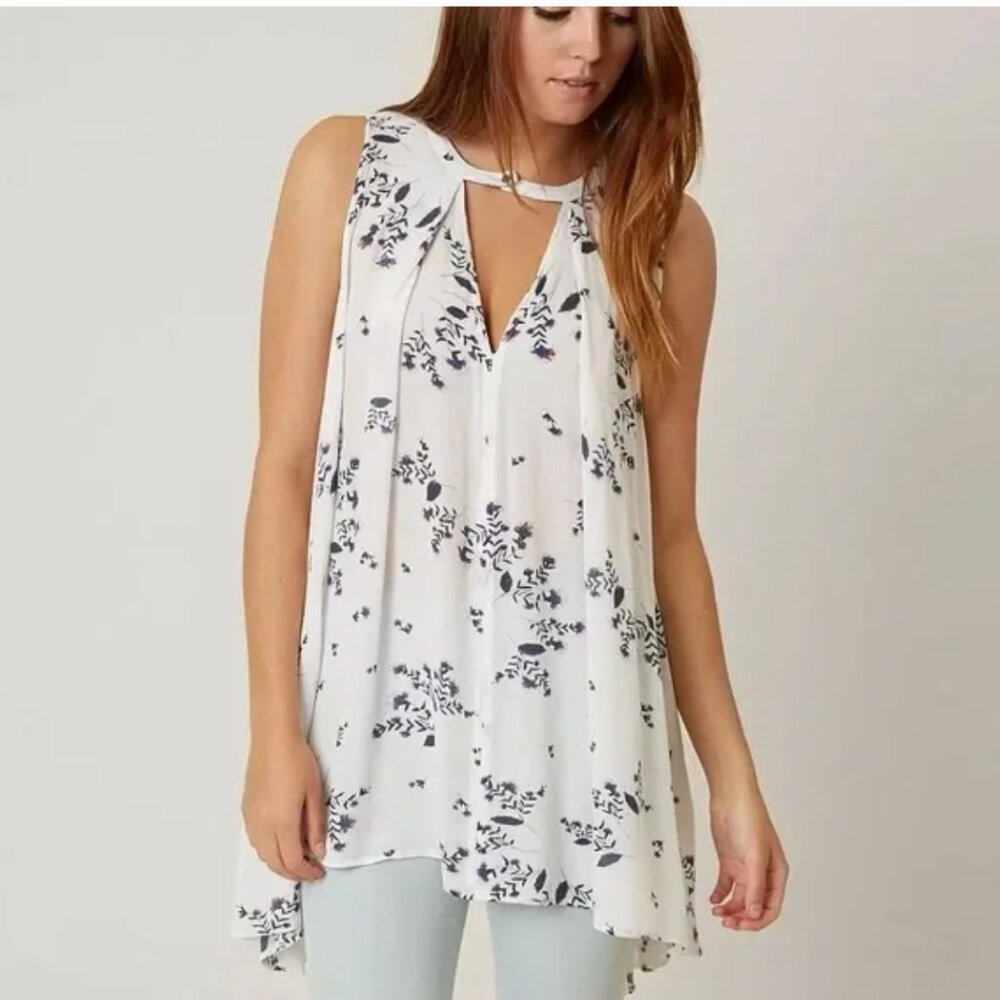 Free People - Sleeveless Tunic/Dress with Keyhole Front - Picture 3 of 8